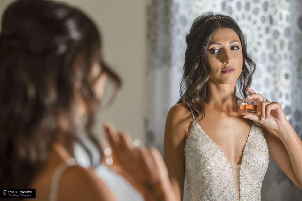 sposa-profumo-specchio